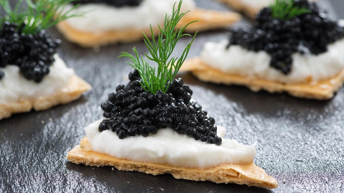 Article Cards Featured Image caviar crackers