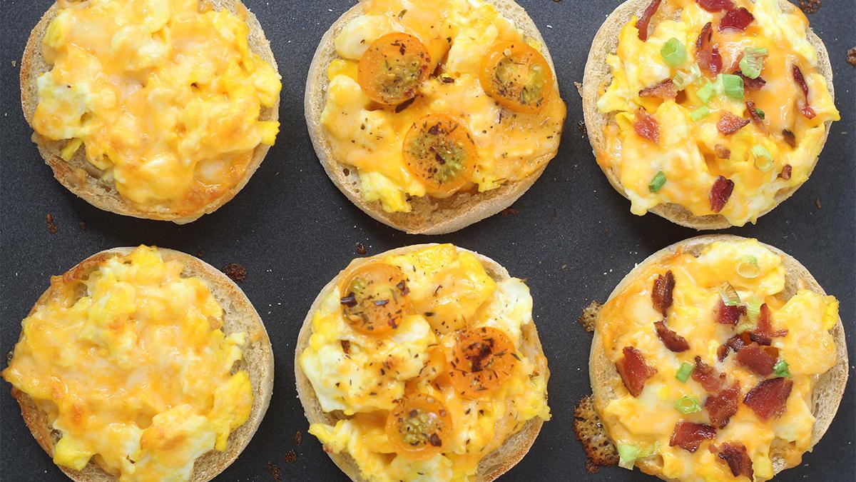 English Muffin Breakfast Pizzas