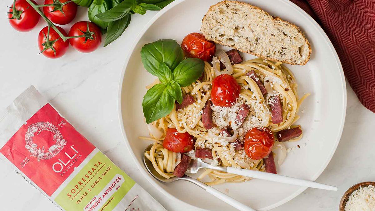 One Post Pasta with Tomatoes and Salami Chips